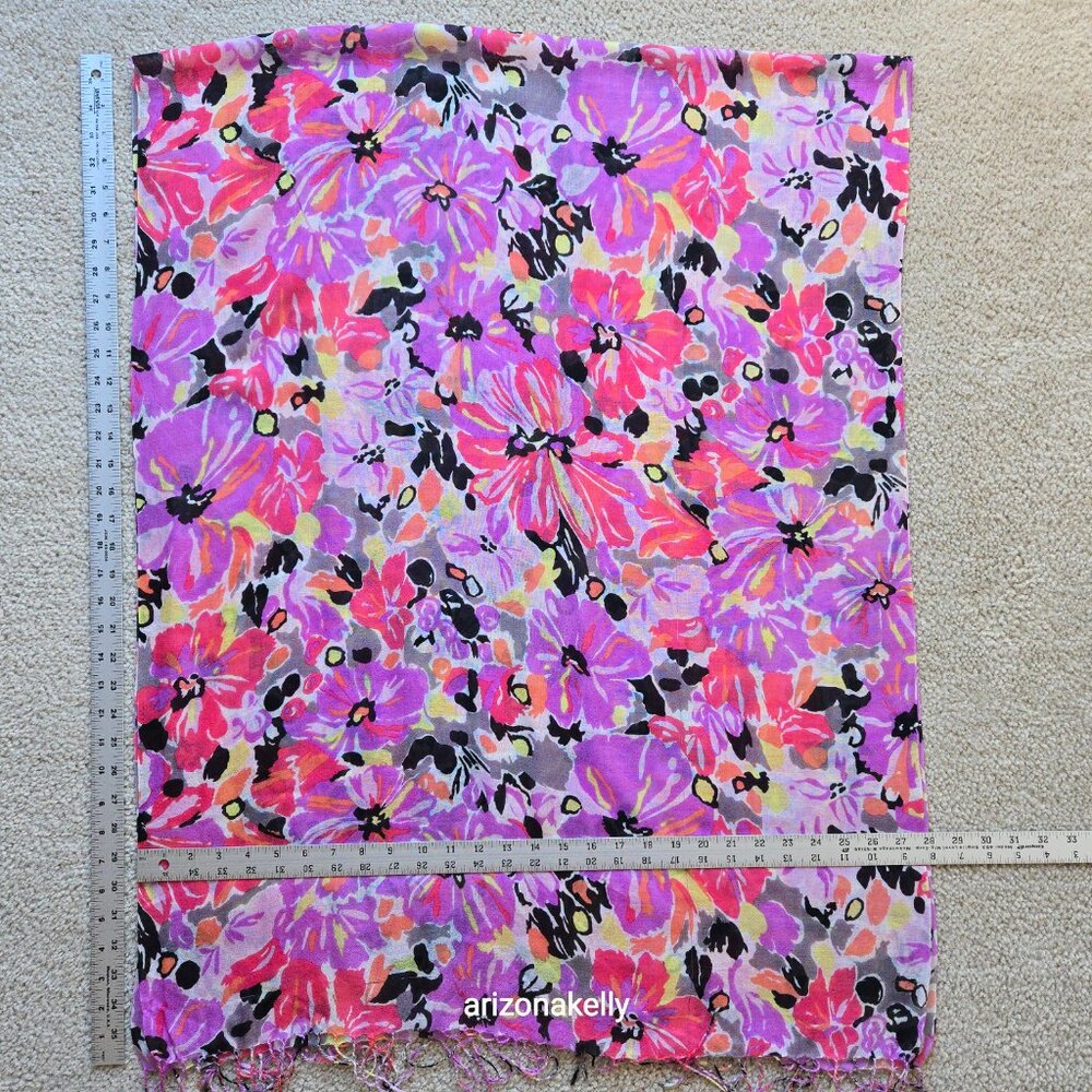 Lily Pulitzer Cashmere Silk Murfee Scarf Pink Floral Pop Pink in the Garden - Picture 11 of 11